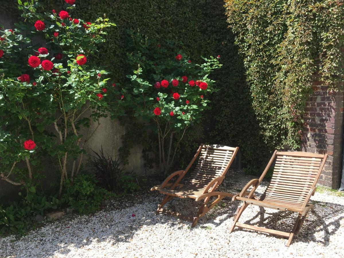 Maison Individuelle Dans Ancienne Ecurie รูออง ภายนอก รูปภาพ